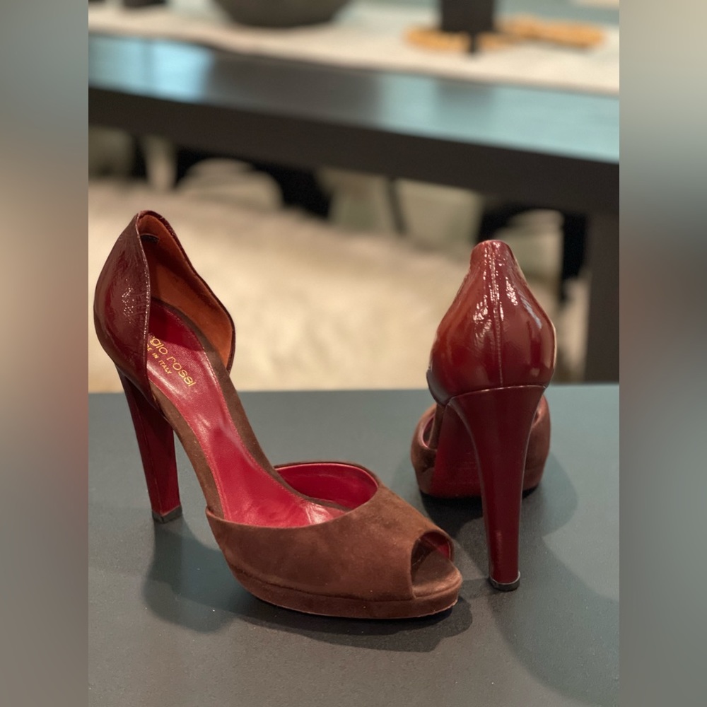 SERGIO ROSSI Leather and Suede Peep Toe Heels